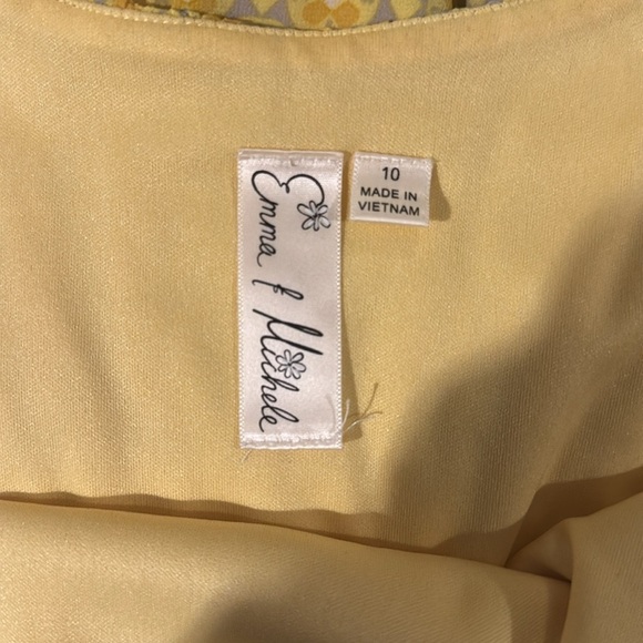 Emma and Michelle yellow print sleeveless maxi dress with belt size 10 - Picture 12 of 13